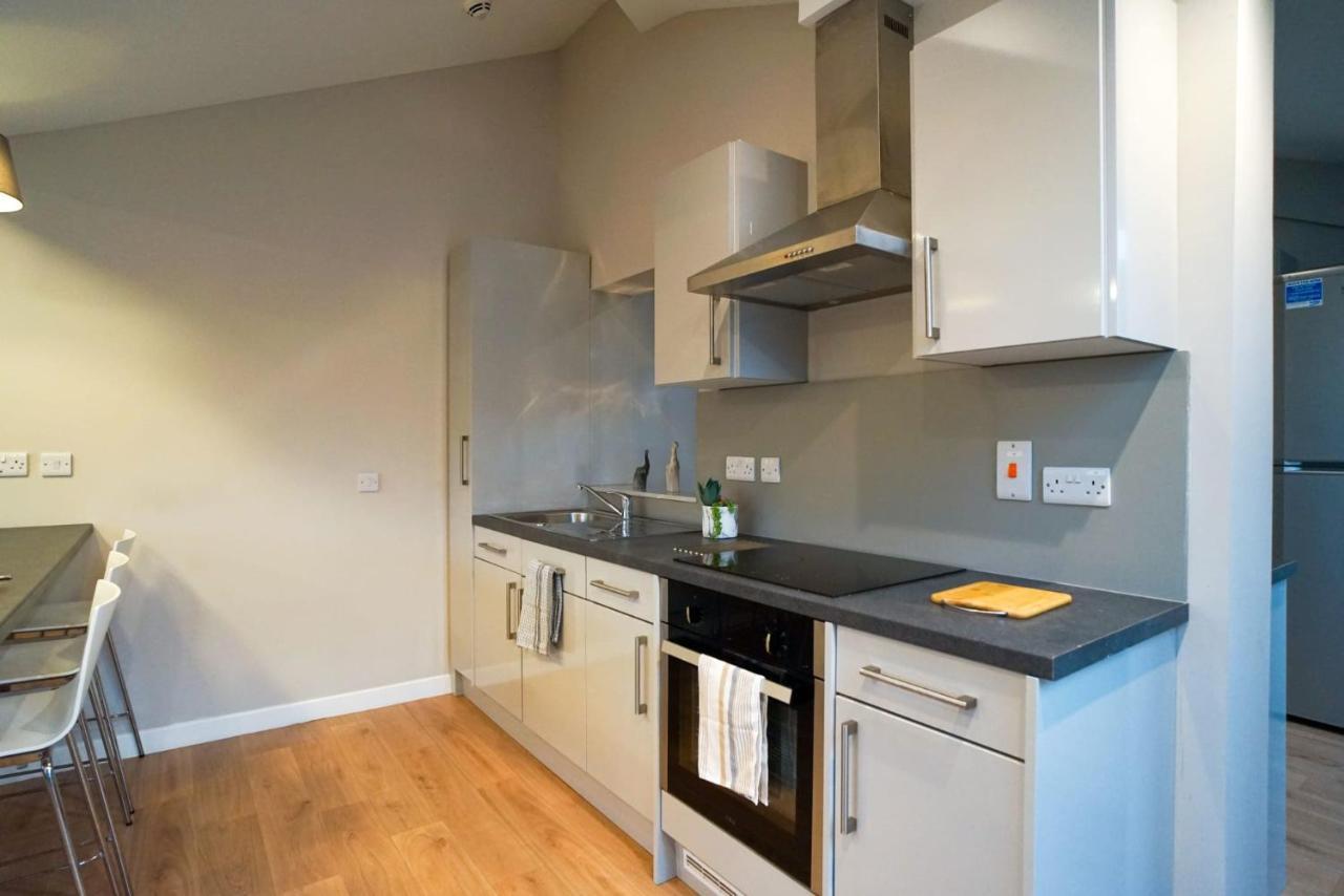 1 Bedroom Apartments, Studios And Ensuite Bedrooms With Shared Kitchen At Centro House In 斯特灵 外观 照片