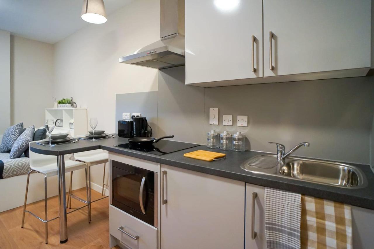 1 Bedroom Apartments, Studios And Ensuite Bedrooms With Shared Kitchen At Centro House In 斯特灵 外观 照片